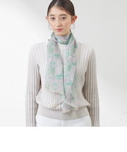 シルクシアーフラワースカーフ