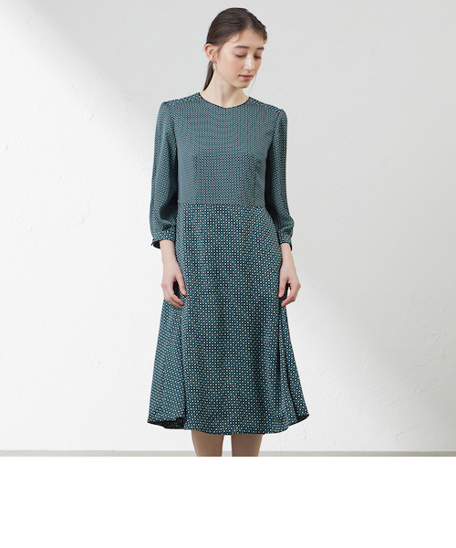 ダイヤドットプリントワンピース｜アマカの通販｜&mall（アンドモール