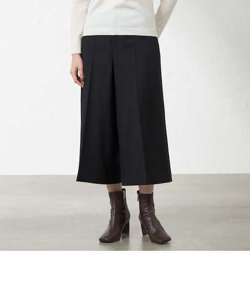 ソフトクリアウールワイドクロップパンツ