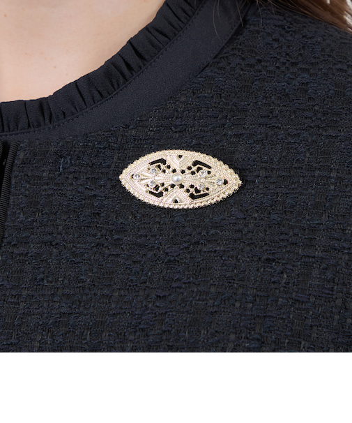 レースブローチ