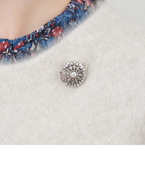 美品Giorgio Armani パールとクリスタルのブローチ m83910278767_1.jpg?1754272169