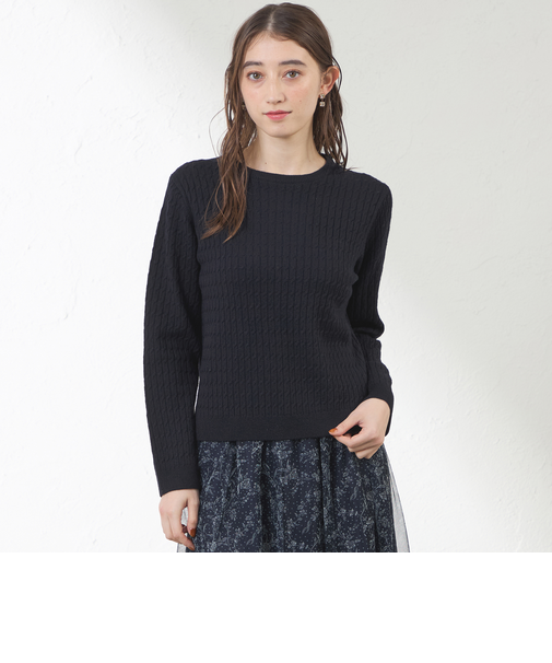 ラメケーブルニット