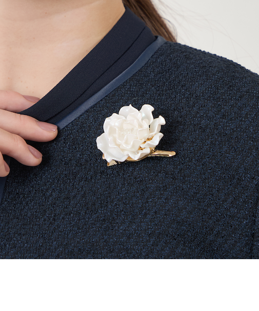 ローズブローチ