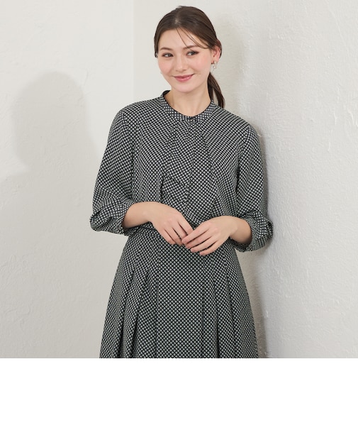 幾何プリントブラウス