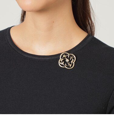 メタルフラワーブローチ