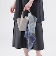 【ウォッシャブル】水玉幾何柄プリント剣先ストール