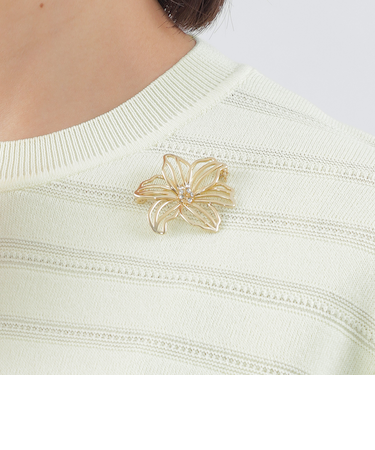 メタルリリーブローチ