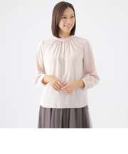 【ウォッシャブル】マイクロパウダリースタンドカラープルオーバーブラウス