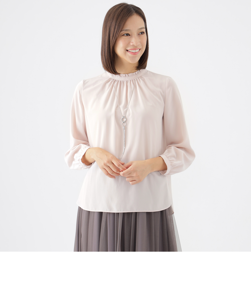 【ウォッシャブル】マイクロパウダリースタンドカラープルオーバーブラウス