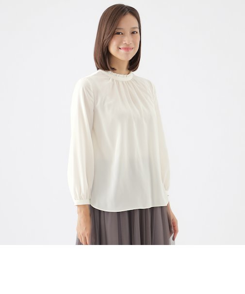 【WEB・一部店舗限定】【ウォッシャブル】マイクロパウダリースタンドカラープルオーバーブラウス