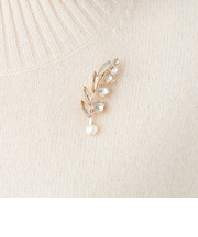 パールブローチ