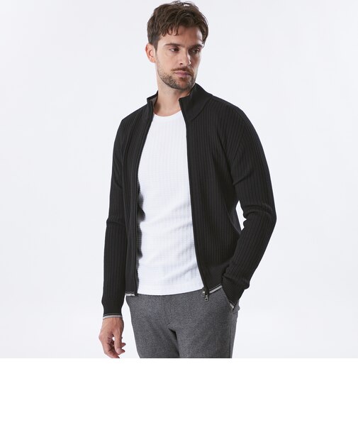 ホールガーメントジップニット