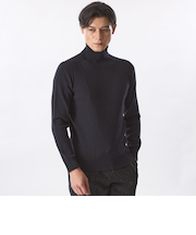 ホールガーメントタートルネックニット