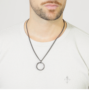 グラスネックレス