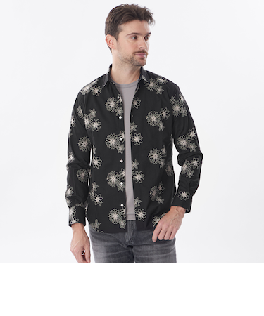 花柄刺しゅうシャツ