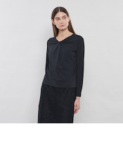 ツイストニット プルオーバー