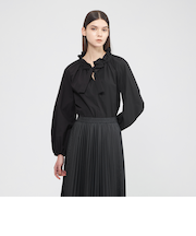 【EPOCA STORIA】 4WAYストレッチタフタ フリルネックブラウス 《WEB＆EPOCA THE SHOP店舗限定》