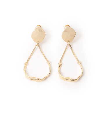 カーブメタルプレートイヤリング