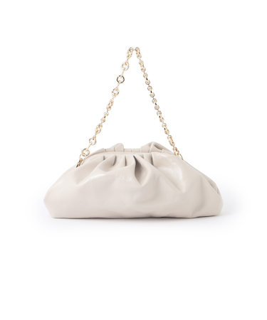 【INNUE】チェーンハンドレザーバッグ《WEB＆EPOCA THE SHOP店舗限定》