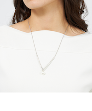 スティックネックレス