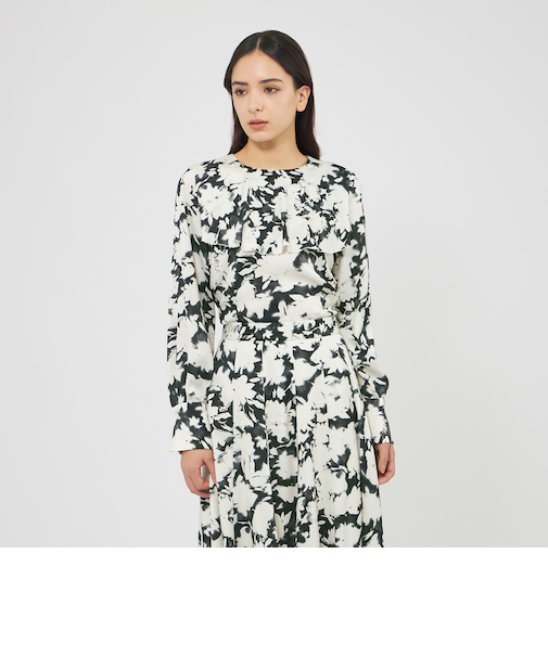 フィオーレサテン フライヨークブラウス