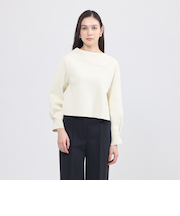 【La maglia】 アシンメトリーカラーニット