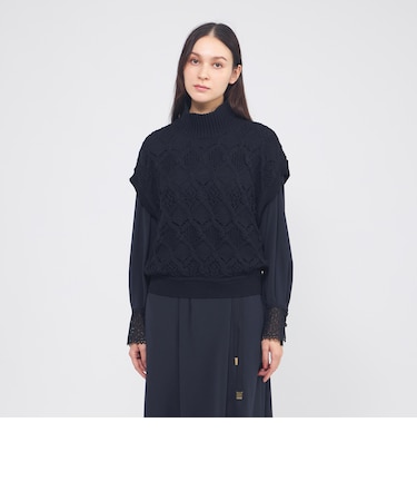 ケーブルニット タートルネックジレ