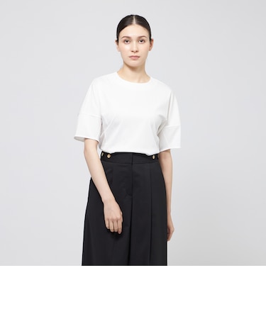フォルムTシャツ