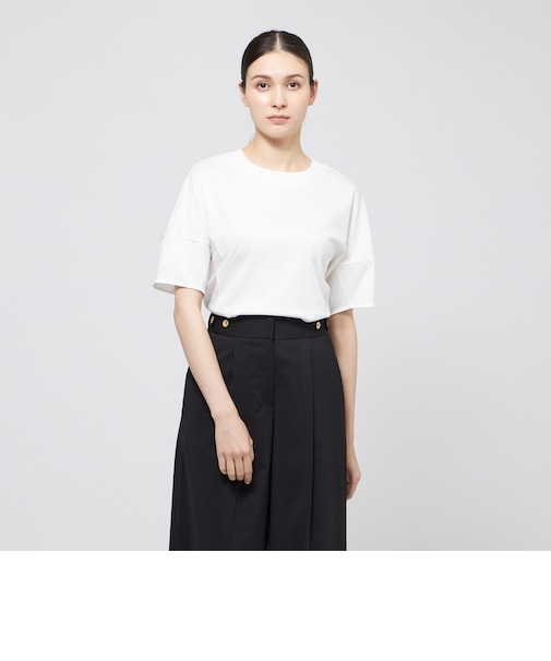 フォルムTシャツ