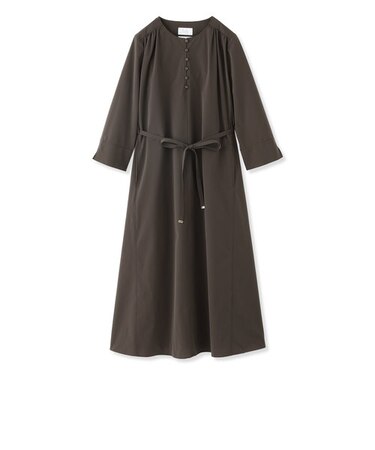 ストレッチタフタドレス