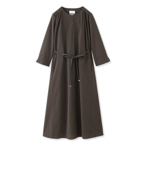 ストレッチタフタドレス