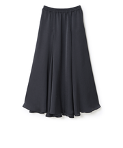 サテンフレアスカート