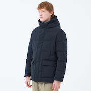 メモリーストレッチ　フーデッドダウンブルゾン