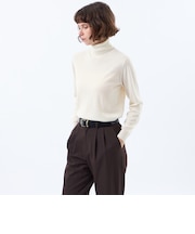 【WEB&一部店舗限定】エクストラファインウールタートルニット