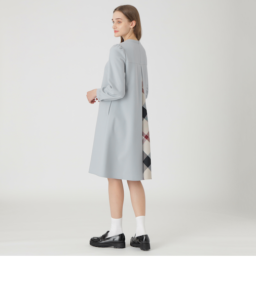 【一部店舗限定】サージストレッチAラインドレス