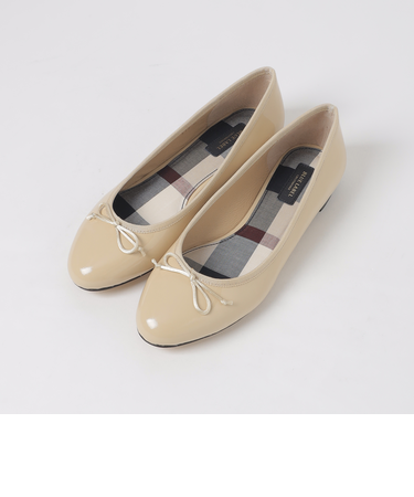 バレエシューズ