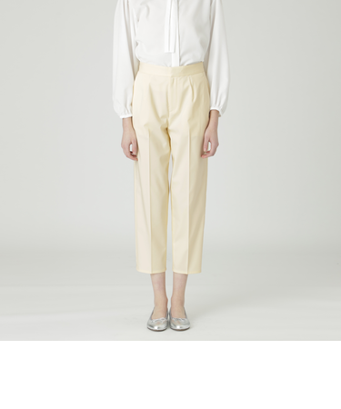 サイロクリアスパンツイルスリムパンツ