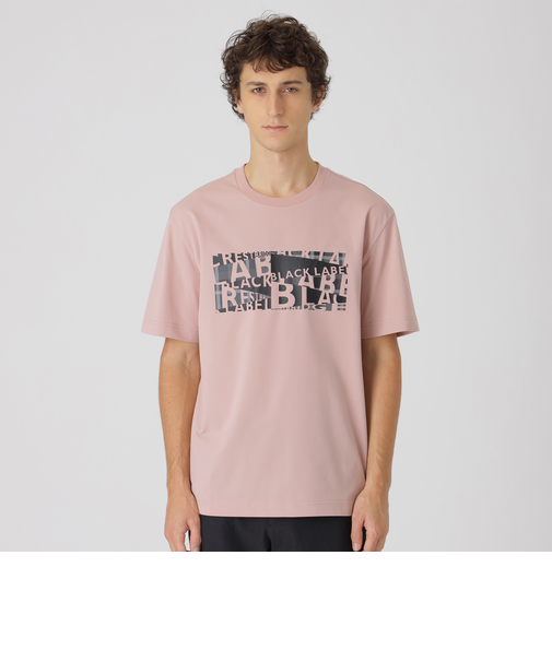 【一部店舗限定】ジオメトリックロゴグラフィックTシャツ