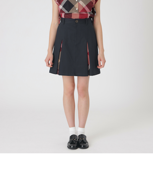 美品✨バーバリーブルーレーベル　デニムミニスカート　ホースロゴ　金ボタン　フレア 美品✨バーバリーブルーレーベル デニムミニスカート ホースロゴ