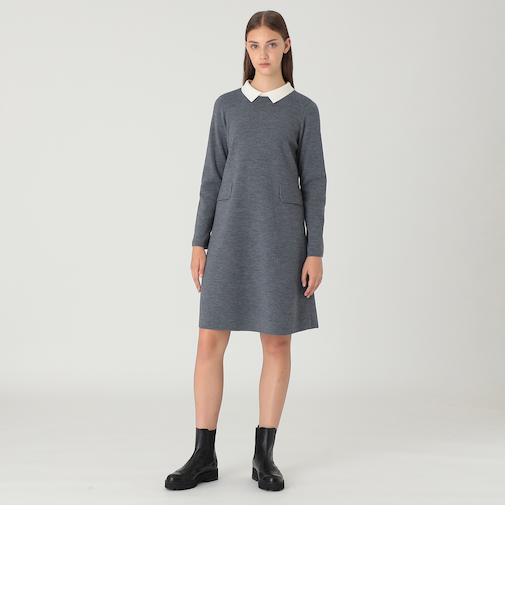 襟付きニットドレス
