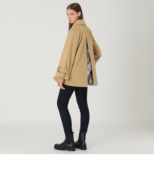 【一部店舗限定】ケープ風コート