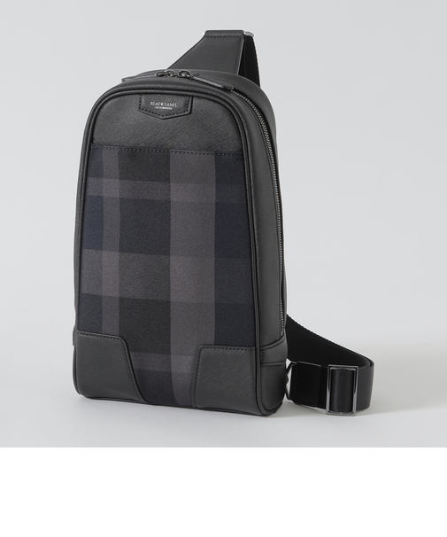 【一部店舗限定】トーナルクレストブリッジチェックボディバッグ