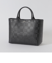 エンボスチェックドライビングトート