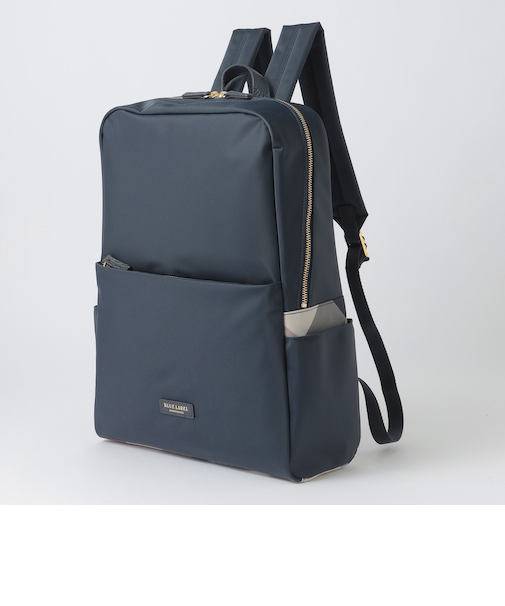 ナイロンスクエアバックパック