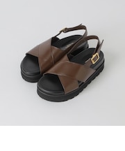 クロスベルトサンダル