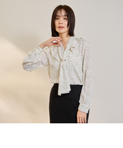 デシンVネックフリルドットボウタイブラウス