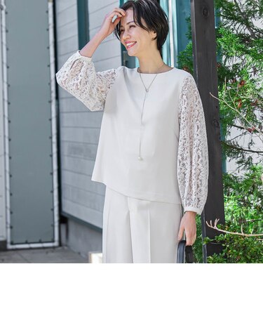 ソアパール袖レースブラウス