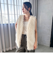 【WEB限定】シャギーライトジレ