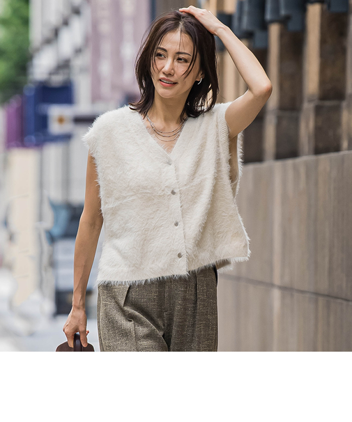 フェザーヤーンニットベスト
