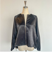 サテンジップブルゾン≪手洗い可能≫